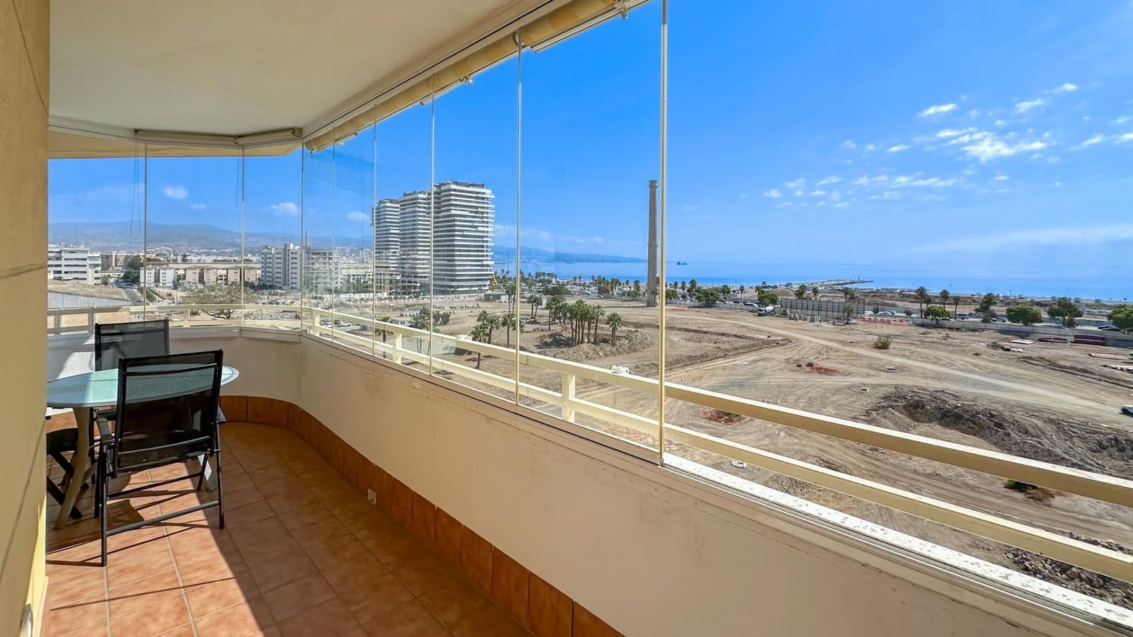 3 sypialnia Mieszkanie do wynajęcia w Miasto Malaga z basenem garażem - 1 750 € (Ref: 9338990)