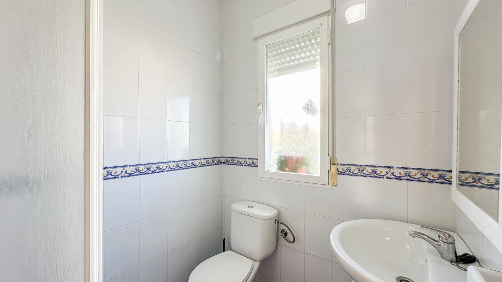 3 makuuhuone Rivitalo vuokrattavana paikassa Almayate mukana uima-altaan 
autotalli - 1 800 € (Ref: 9353567)