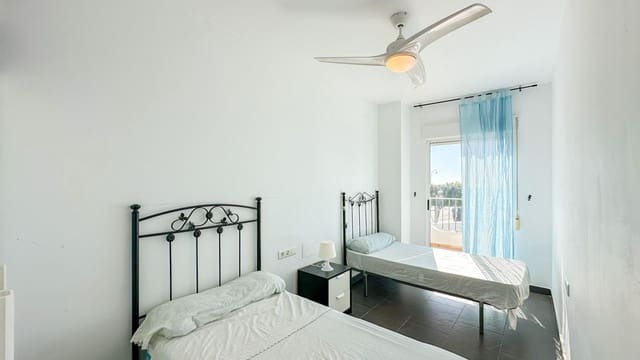 3 makuuhuone Rivitalo vuokrattavana paikassa Almayate, Vélez-Málaga mukana uima-altaan 
autotalli - 1 800 € (Ref: 9353567)