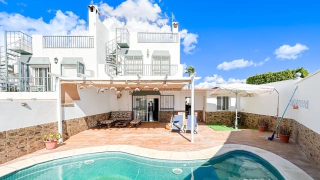 3 makuuhuone Rivitalo vuokrattavana paikassa Almayate, Vélez-Málaga mukana uima-altaan 
autotalli - 1 800 € (Ref: 9353567)