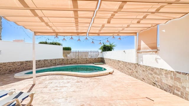 3 makuuhuone Rivitalo vuokrattavana paikassa Almayate, Vélez-Málaga mukana uima-altaan 
autotalli - 1 800 € (Ref: 9353567)