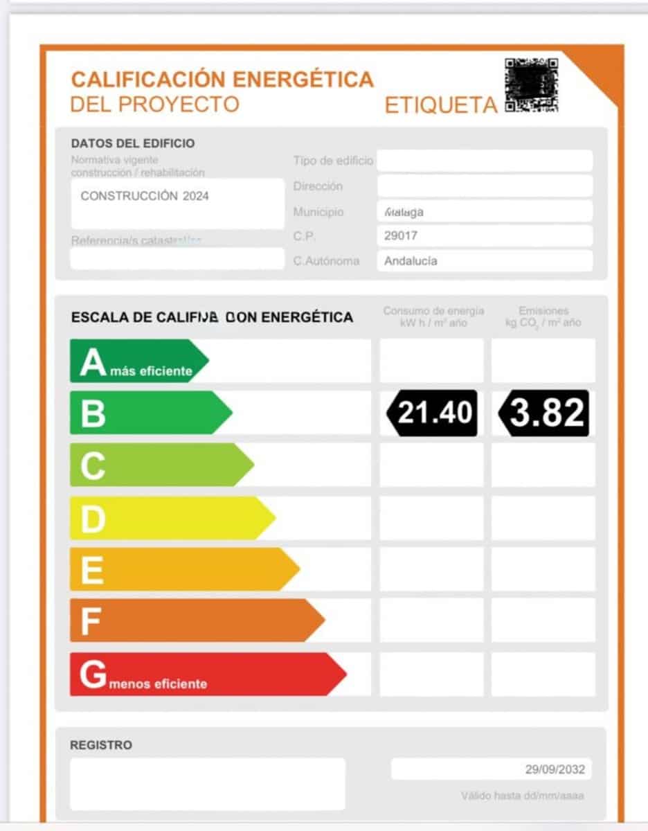 2 soverom Leilighet til leie i Malaga by med svømmebasseng garasje - € 2 200 (Ref: 9353568)