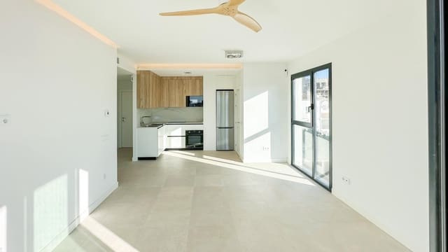 2 slaapkamer Flat te huur in Pedregalejo, Málaga stad met zwembad garage - € 2.200 (Ref: 9353568)