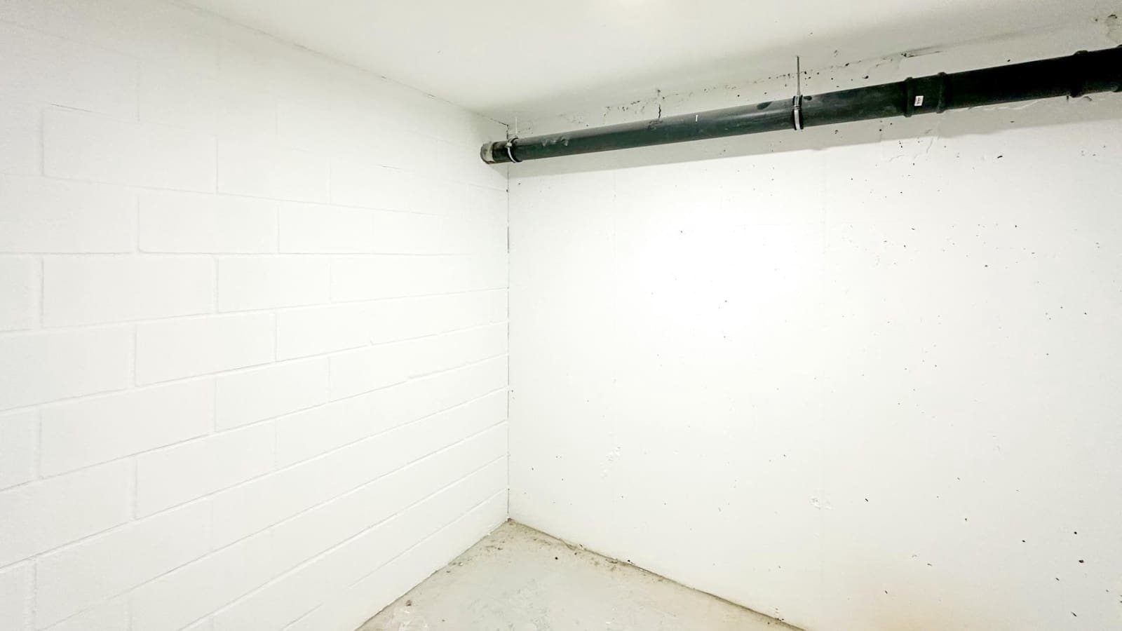 2 soverom Leilighet til leie i Malaga by med svømmebasseng garasje - € 2 200 (Ref: 9353568)