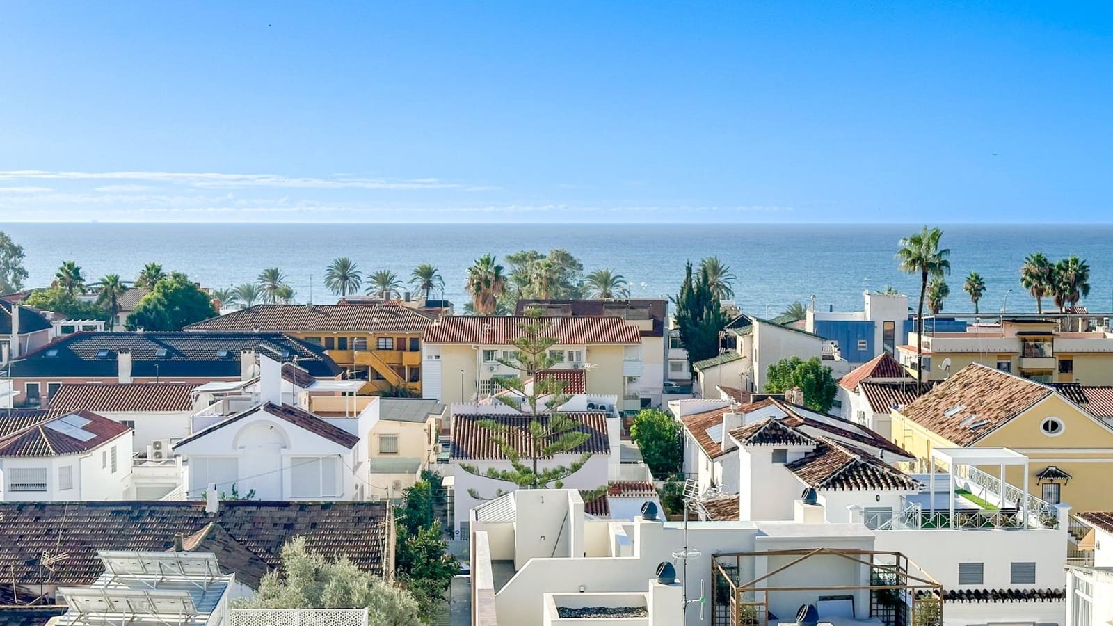 2 soverom Leilighet til leie i Malaga by med svømmebasseng garasje - € 2 200 (Ref: 9353568)