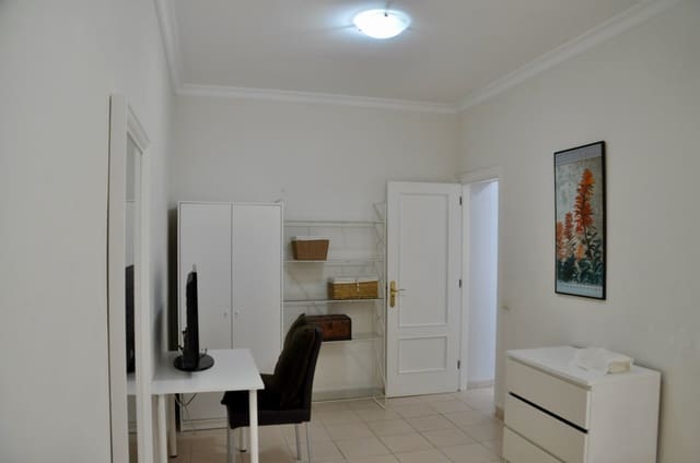 Appartement de 1 chambre à louer à Duggi, Santa Cruz de Tenerife - 950 € (Ref: 10048066)