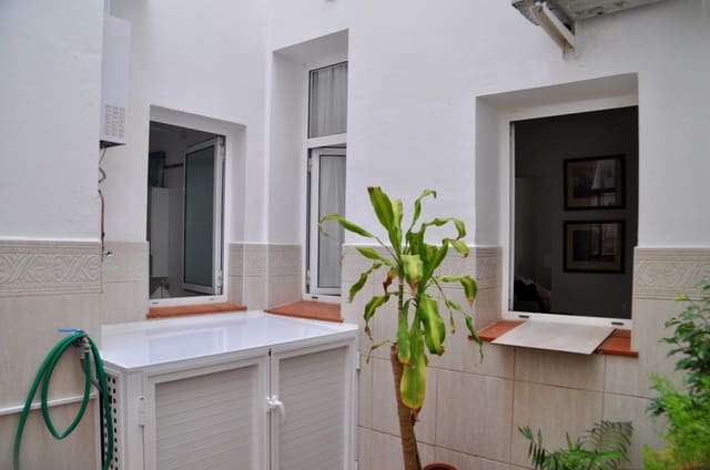 Appartement de 1 chambre à louer à Duggi, Santa Cruz de Tenerife - 950 € (Ref: 10048066)