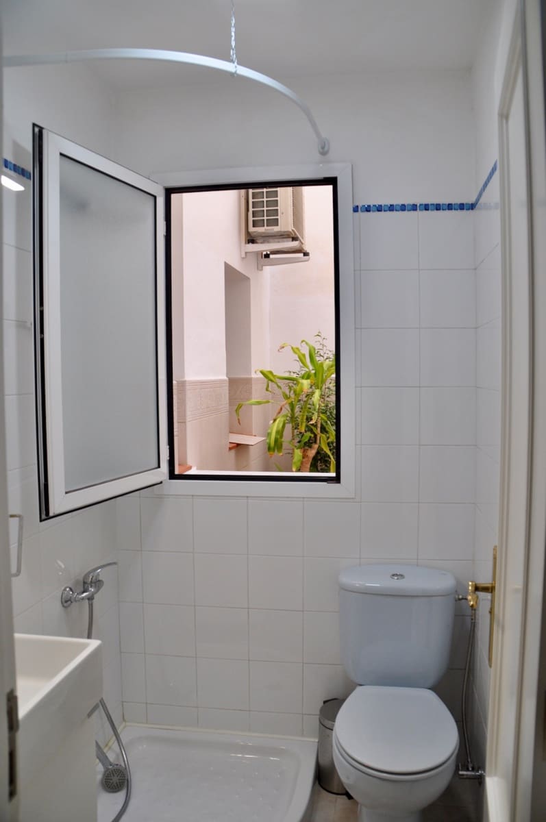 Appartement de 1 chambre à louer à Santa Cruz de Tenerife - 950 € (Ref: 10048066)