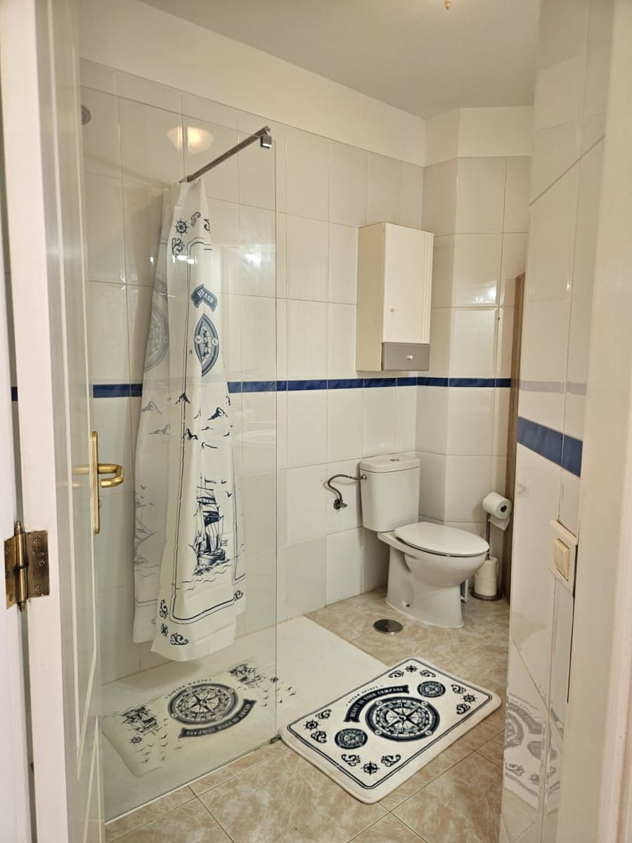 1 bedroom Flat for sale in Arona with garage - € 250,000 (Ref: 10057961)