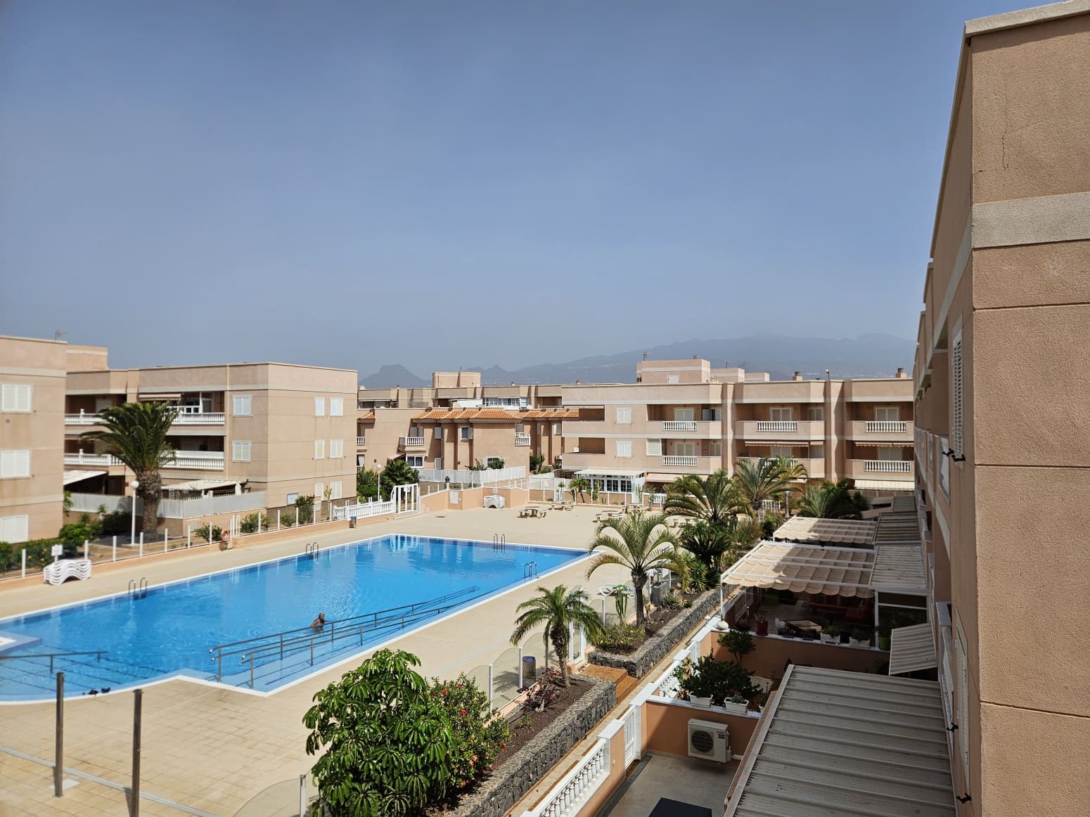1 bedroom Flat for sale in Arona with garage - € 250,000 (Ref: 10057961)