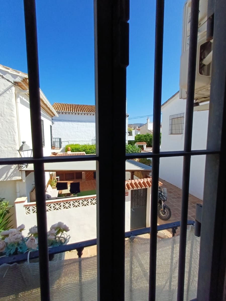 3 chambre Villa/Maison à vendre à Rincon de la Victoria avec piscine - 390 000 € (Ref: 10090996)