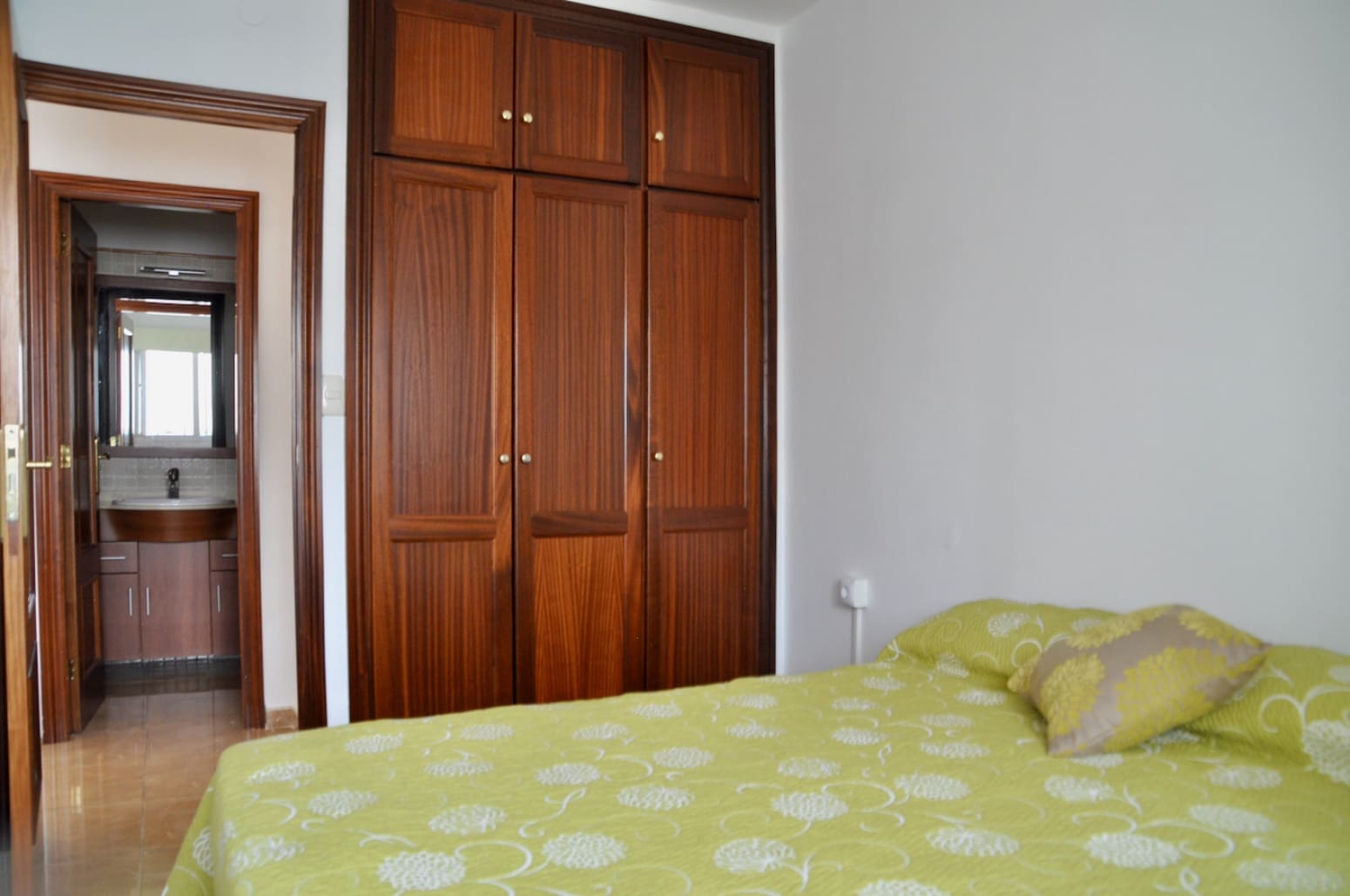 1 bedroom Flat for rent in Santa Cruz de Tenerife - € 1,000 (Ref: 10111217)