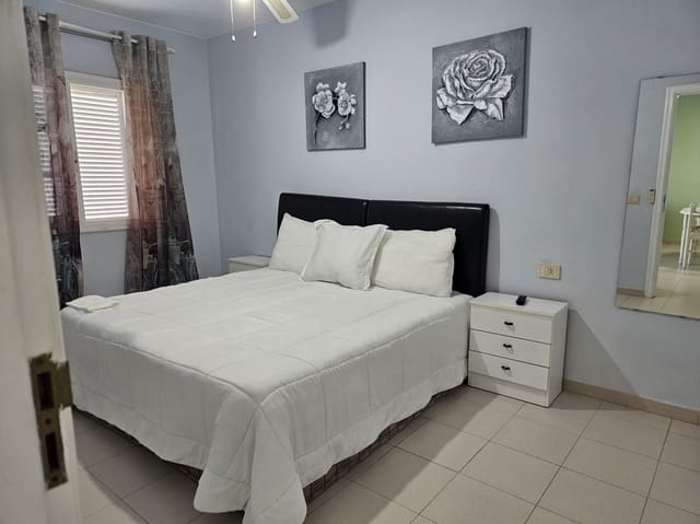 1 slaapkamer Flat te koop in Torviscas Centro y Alto, Adeje met zwembad garage - € 325.000 (Ref: 10121192)