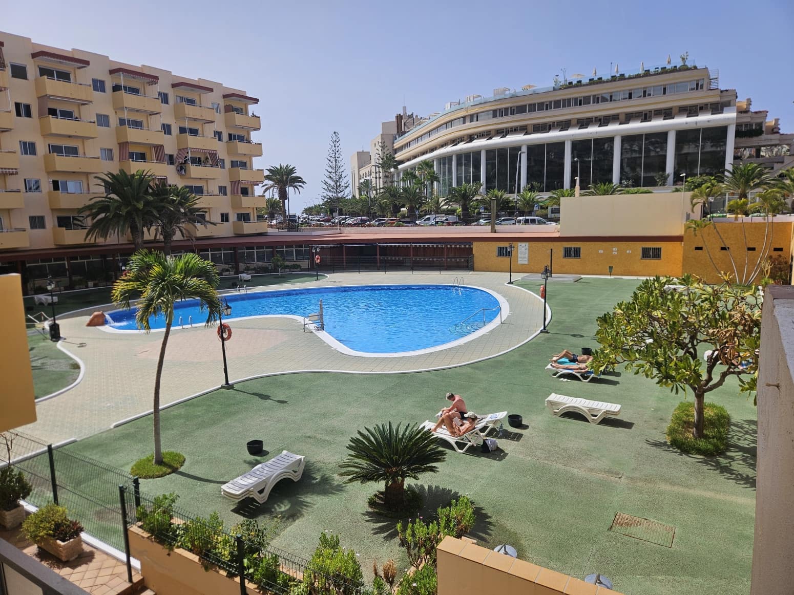 1 bedroom Flat for sale in Los Cristianos - € 385,000 (Ref: 10154111)