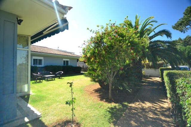 6 slaapkamer Villa te koop in Tacoronte met garage - € 995.000 (Ref: 8637252)