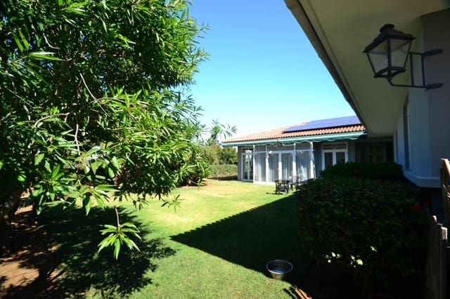 6 slaapkamer Villa te koop in Tacoronte met garage - € 995.000 (Ref: 8637252)