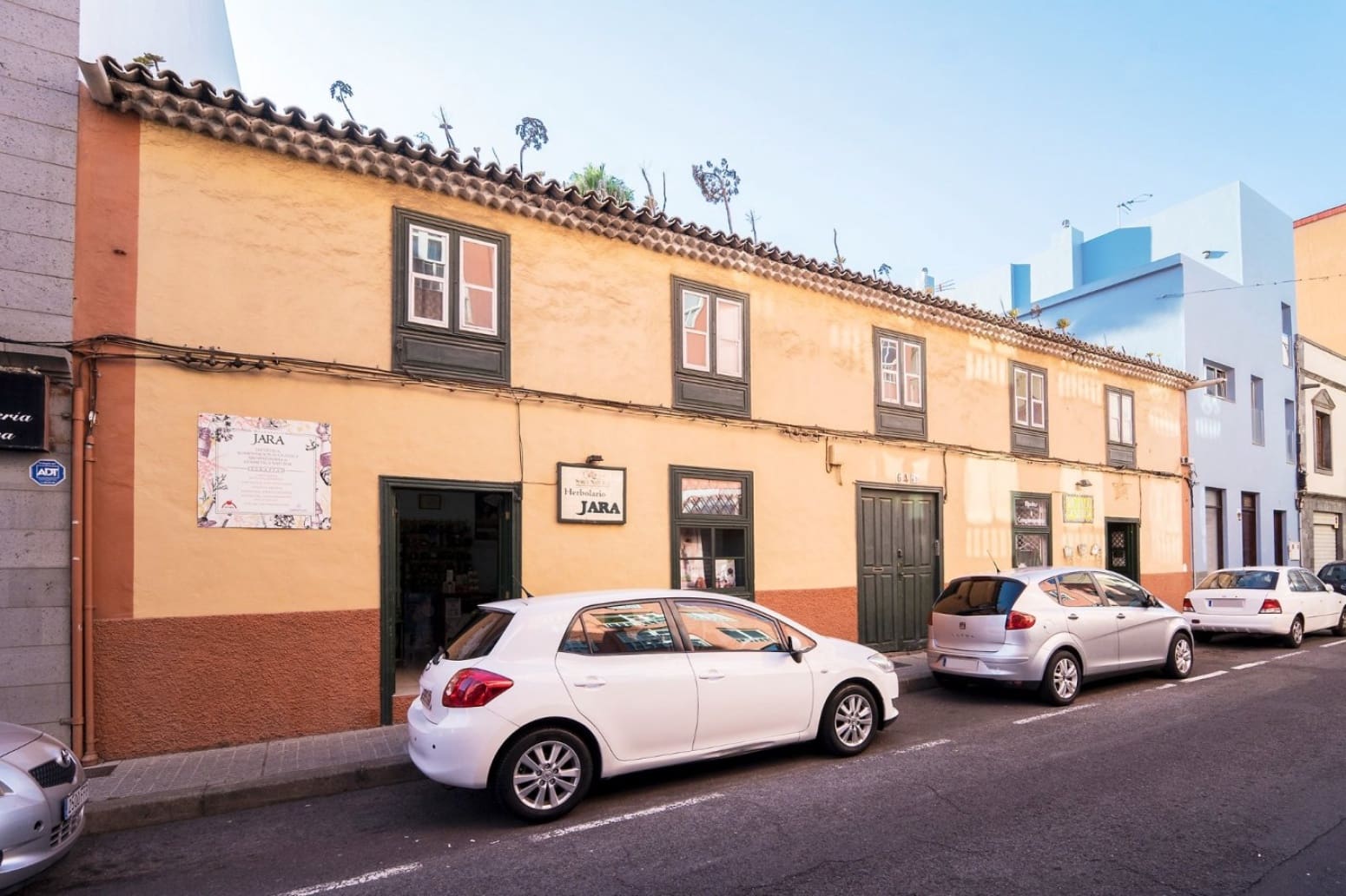 6 bedroom Villa for sale in San Cristobal de La Laguna with garage - € 1,450,000 (Ref: 8637254)