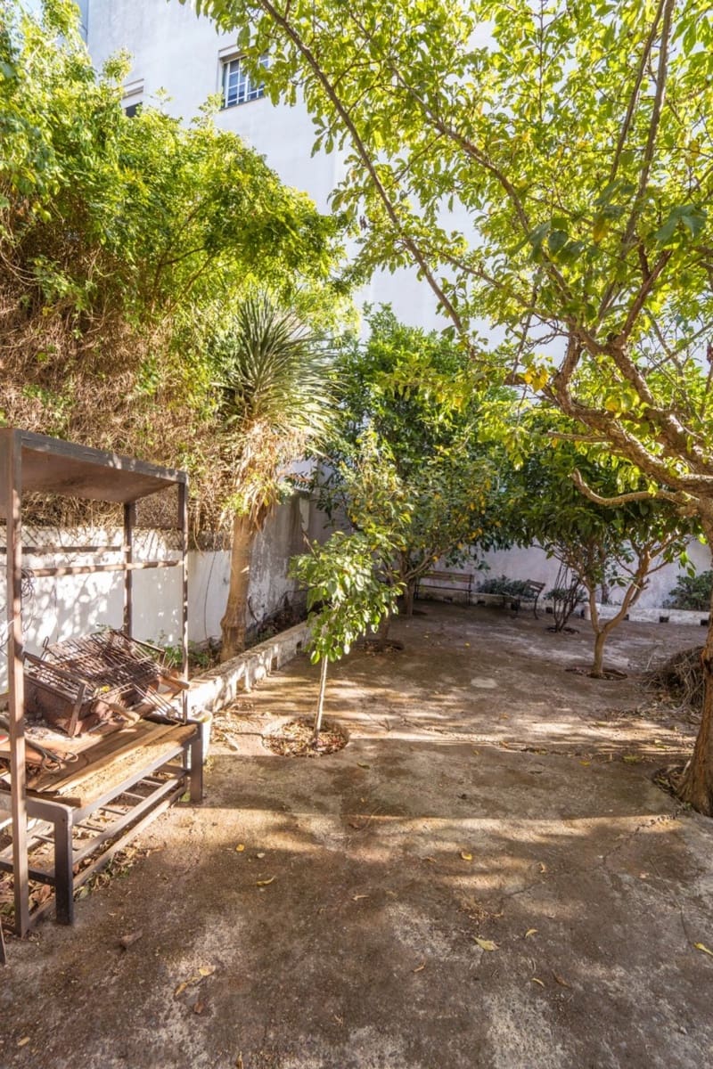 6 bedroom Villa for sale in San Cristobal de La Laguna with garage - € 1,450,000 (Ref: 8637254)