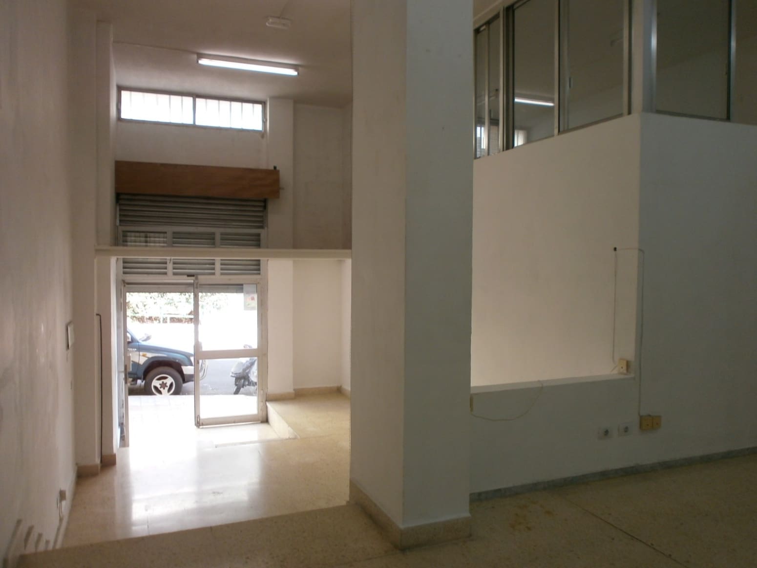 Komercyjne na sprzedaż w Santa Cruz de Tenerife - 130 000 € (Ref: 8875171)