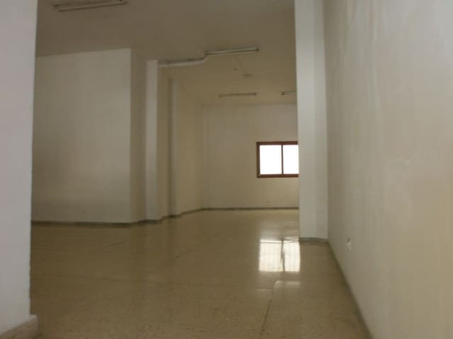 Kommersiell til salgs i Los Gladiolos, Santa Cruz de Tenerife - € 130 000 (Ref: 8875171)