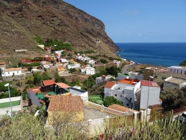 Tontti myytävänä paikassa Igueste de San Andres, Santa Cruz de Tenerife - 75 000 € (Ref: 8952249)