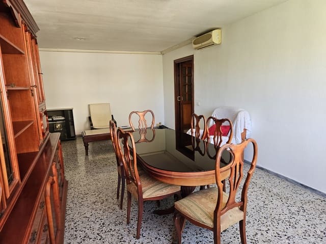 4 makuuhuone Asunto myytävänä paikassa La Salle, Santa Cruz de Tenerife - 350 000 € (Ref: 9002862)