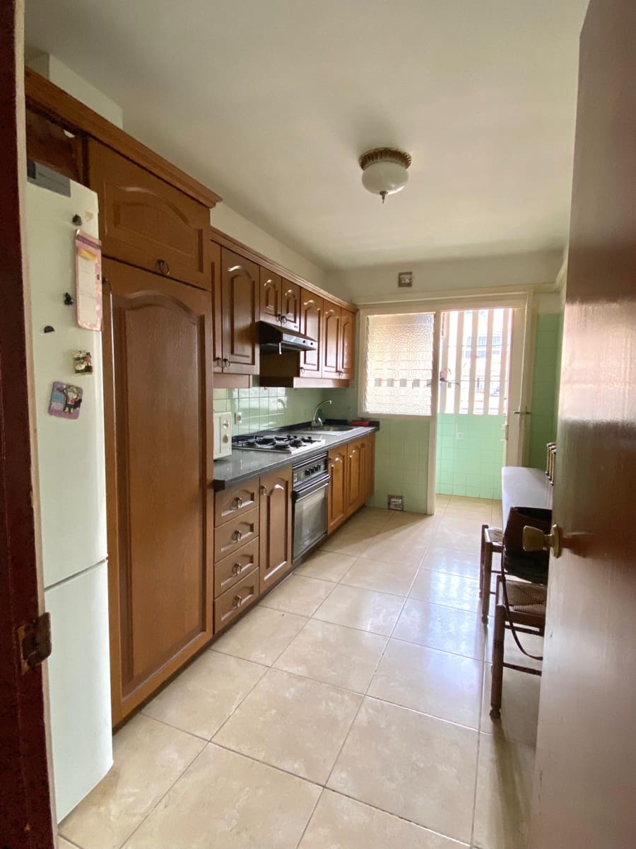 4 bedroom Flat for sale in Santa Cruz de Tenerife - € 350,000 (Ref: 9002862)