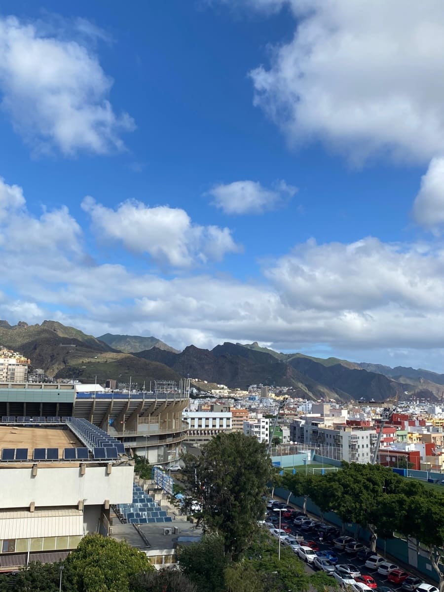 4 bedroom Flat for sale in Santa Cruz de Tenerife - € 350,000 (Ref: 9002862)