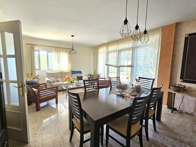 5 quarto Moradia para venda em San Cristóbal de La Laguna - 450 000 € (Ref: 9336950)