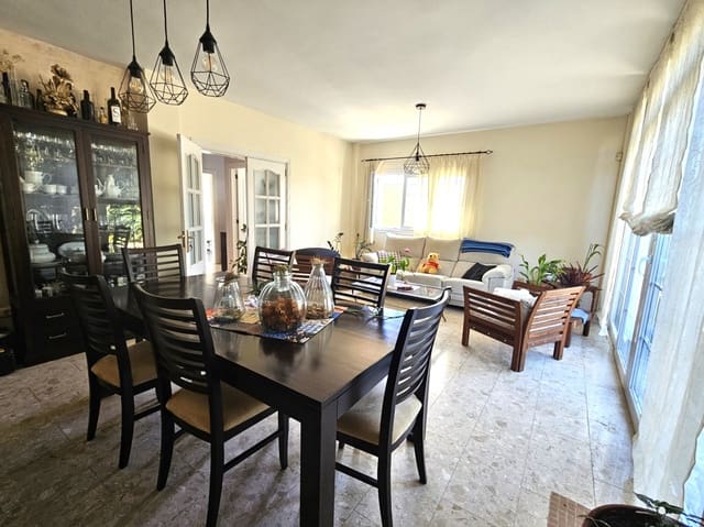 5 quarto Moradia para venda em San Cristóbal de La Laguna - 450 000 € (Ref: 9336950)