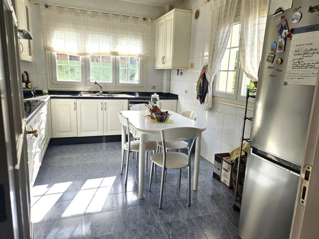 5 quarto Moradia para venda em San Cristóbal de La Laguna - 450 000 € (Ref: 9336950)