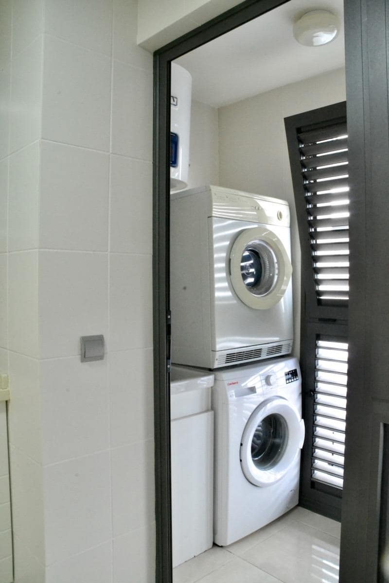 2 bedroom Flat for rent in Santa Cruz de Tenerife with garage - € 900 (Ref: 9408266)