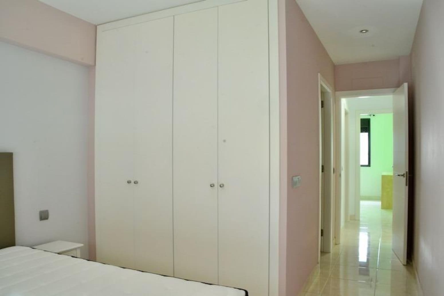 2 bedroom Flat for rent in Santa Cruz de Tenerife with garage - € 900 (Ref: 9408266)