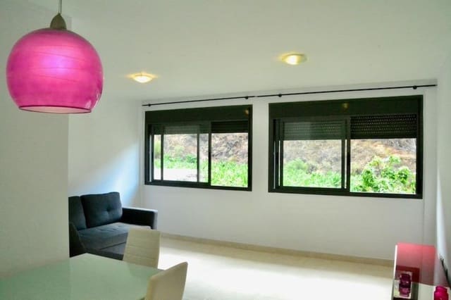 2 soverom Leilighet til leie i Maria Jimenez, Santa Cruz de Tenerife med garasje - € 900 (Ref: 9408266)