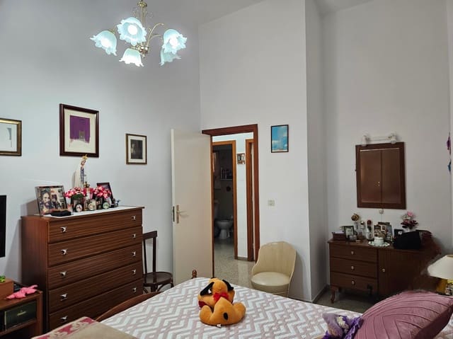 3 slaapkamer Flat te koop in Puerto de la Cruz met garage - € 190.000 (Ref: 9461123)