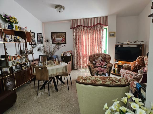 3 slaapkamer Flat te koop in Puerto de la Cruz met garage - € 190.000 (Ref: 9461123)