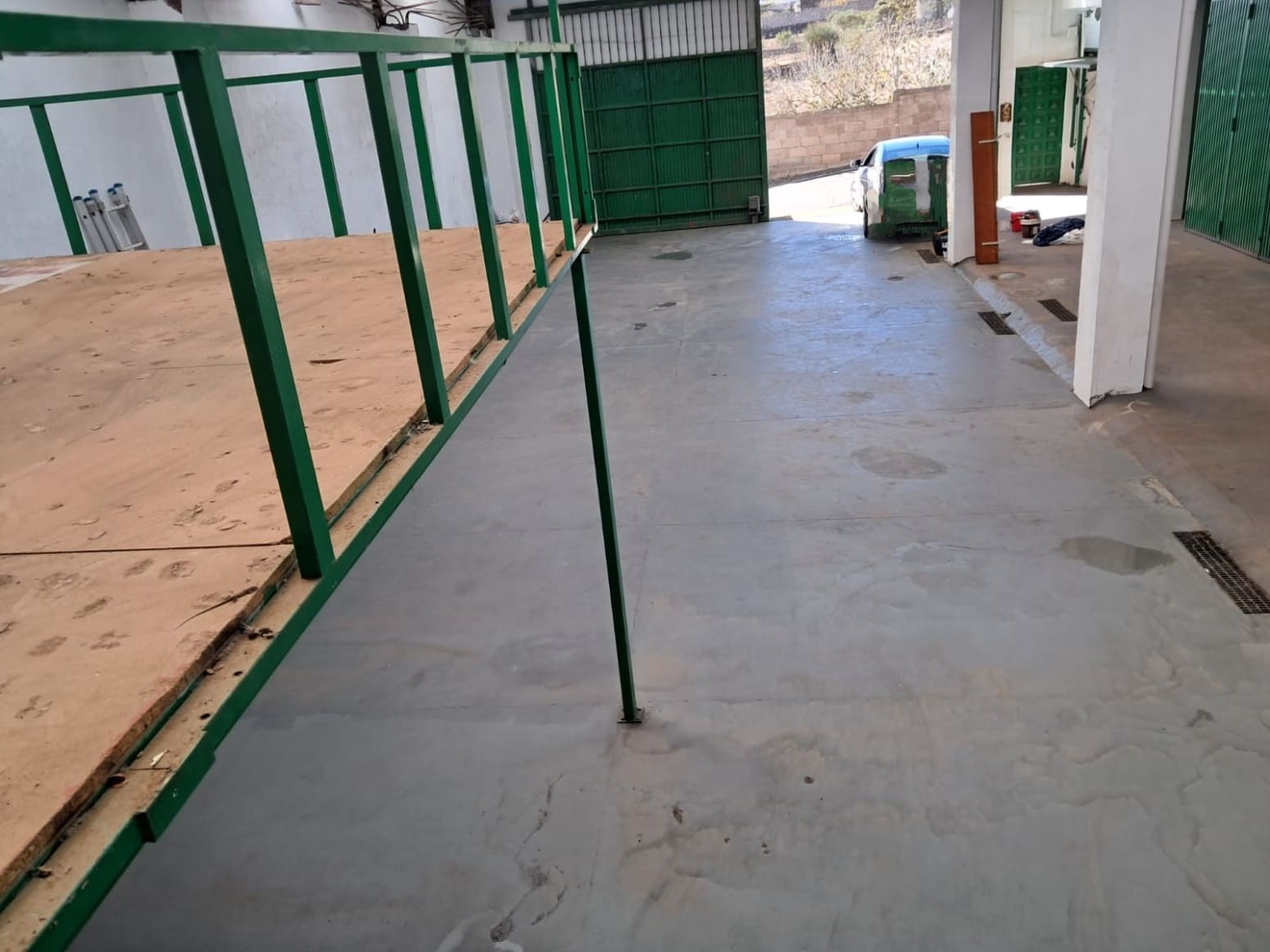 Commercial for rent in San Cristobal de La Laguna - € 1,800 (Ref: 9525914)