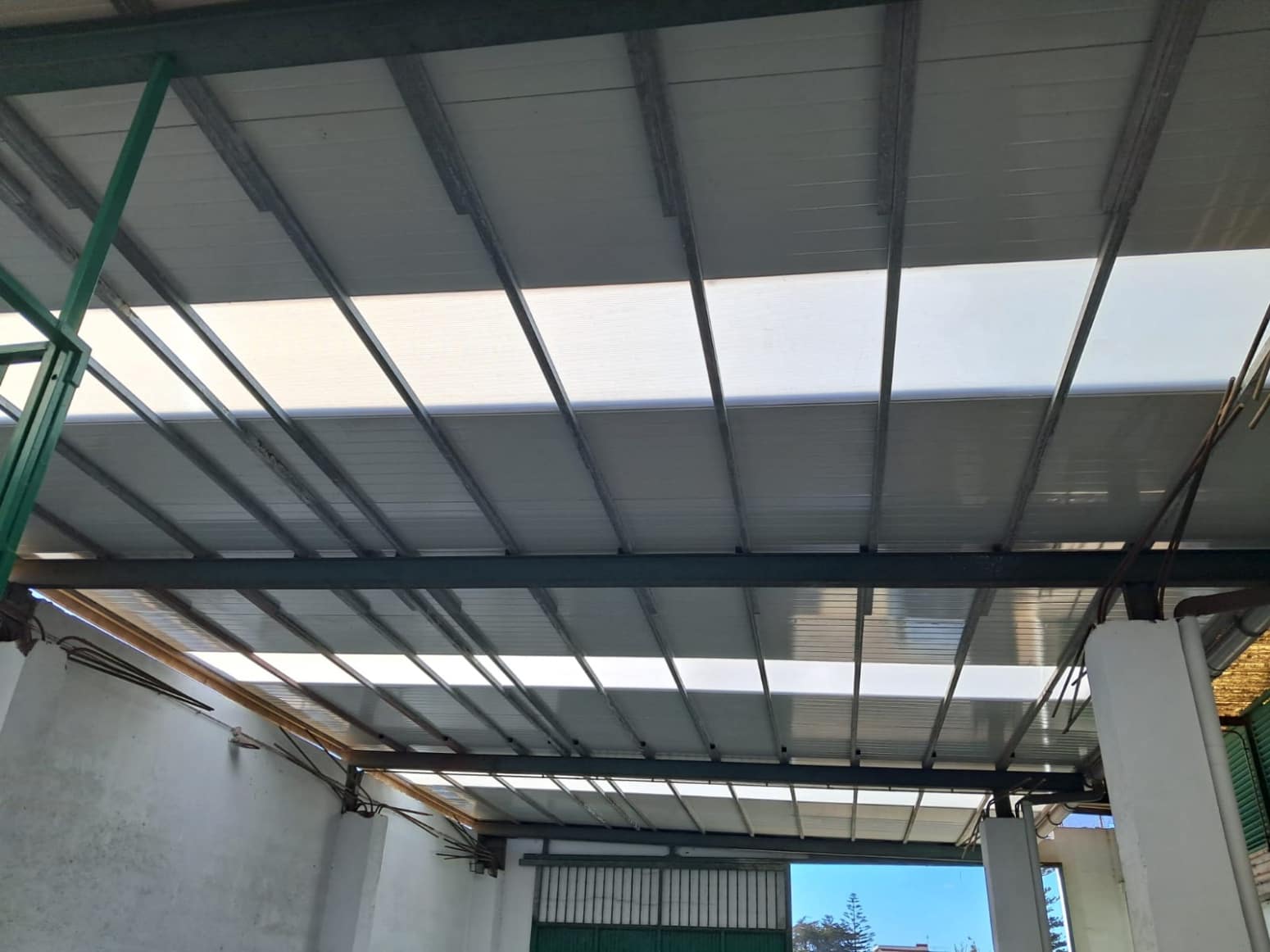 Commercial for rent in San Cristobal de La Laguna - € 1,800 (Ref: 9525914)