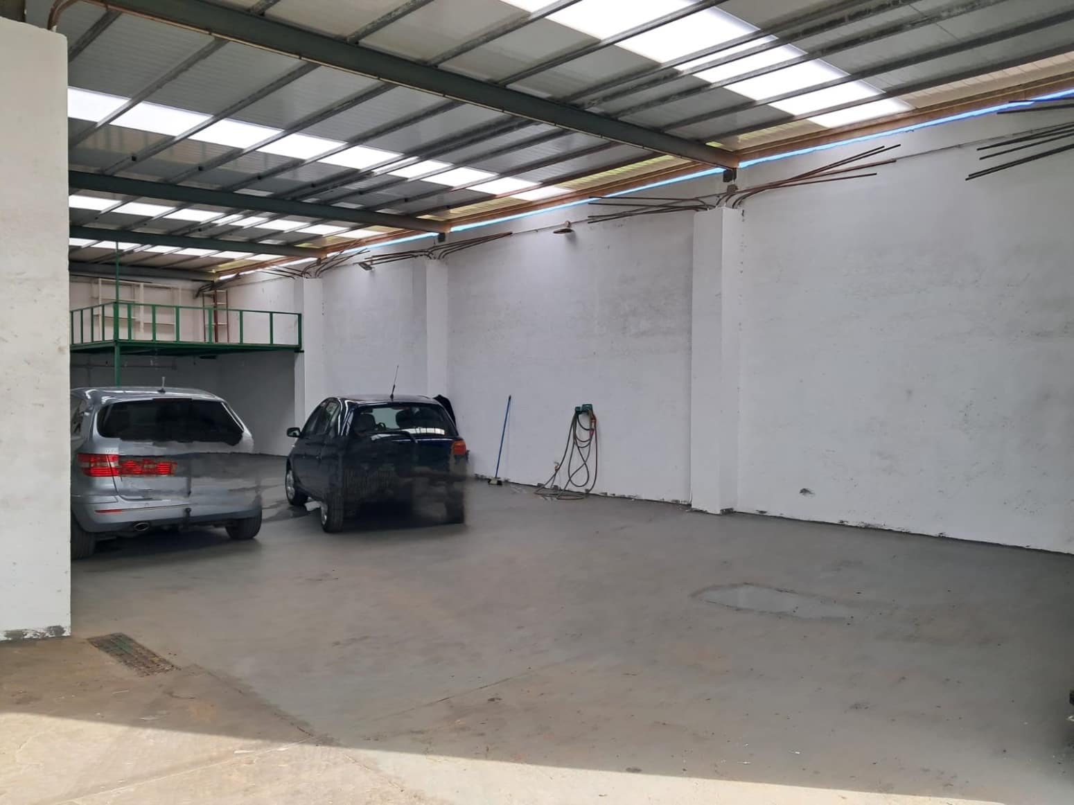 Commercial for rent in San Cristobal de La Laguna - € 1,800 (Ref: 9525914)