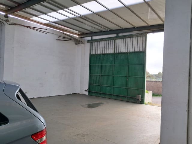 Commercial for rent in San Cristóbal de La Laguna - € 1,800 (Ref: 9525914)