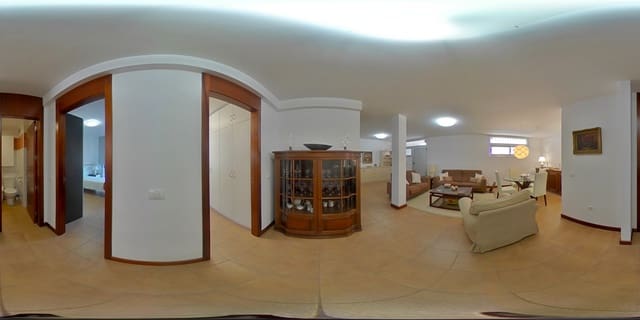 2 slaapkamer Flat te huur in San Cristóbal de La Laguna met garage - € 900 (Ref: 9542771)