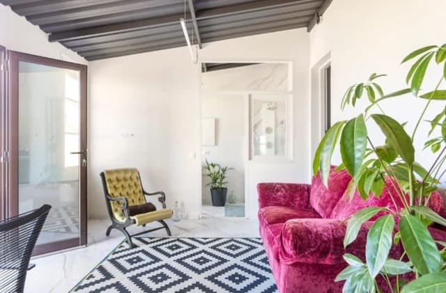 2 soveværelse Lejlighed til leje i El Rosario - € 1.200 (Ref: 9569480)