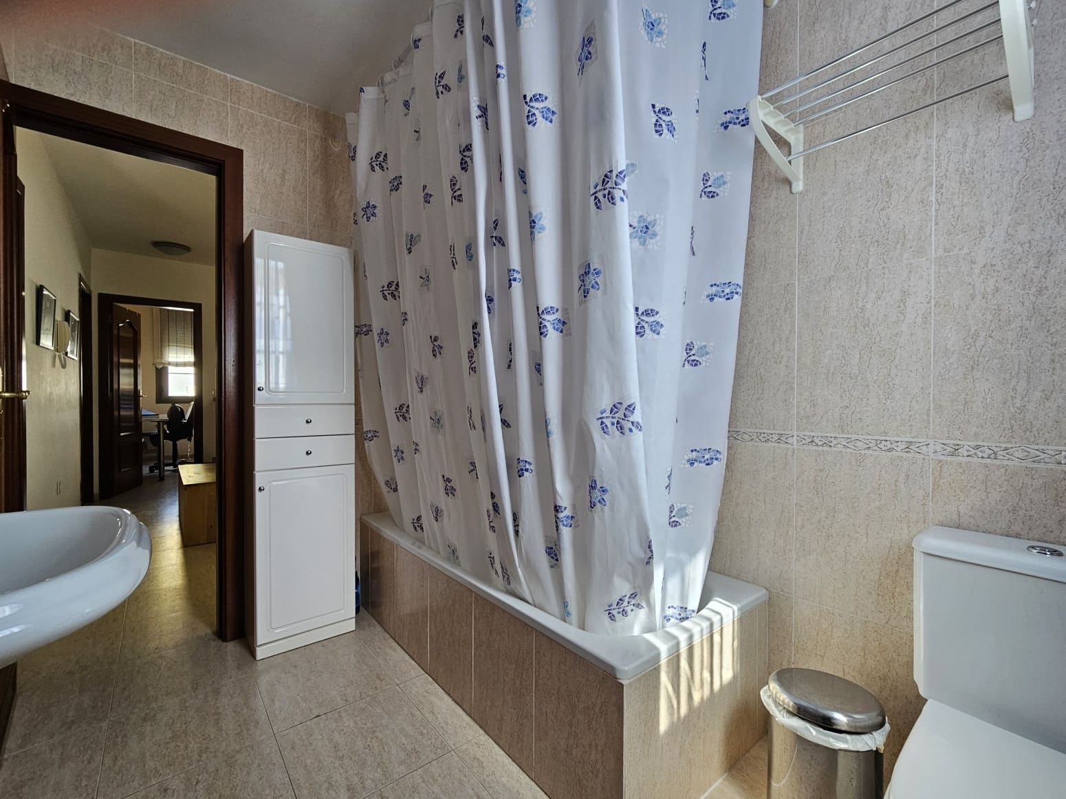 3 bedroom Villa for sale in San Miguel de Abona with garage - € 395,000 (Ref: 9614586)