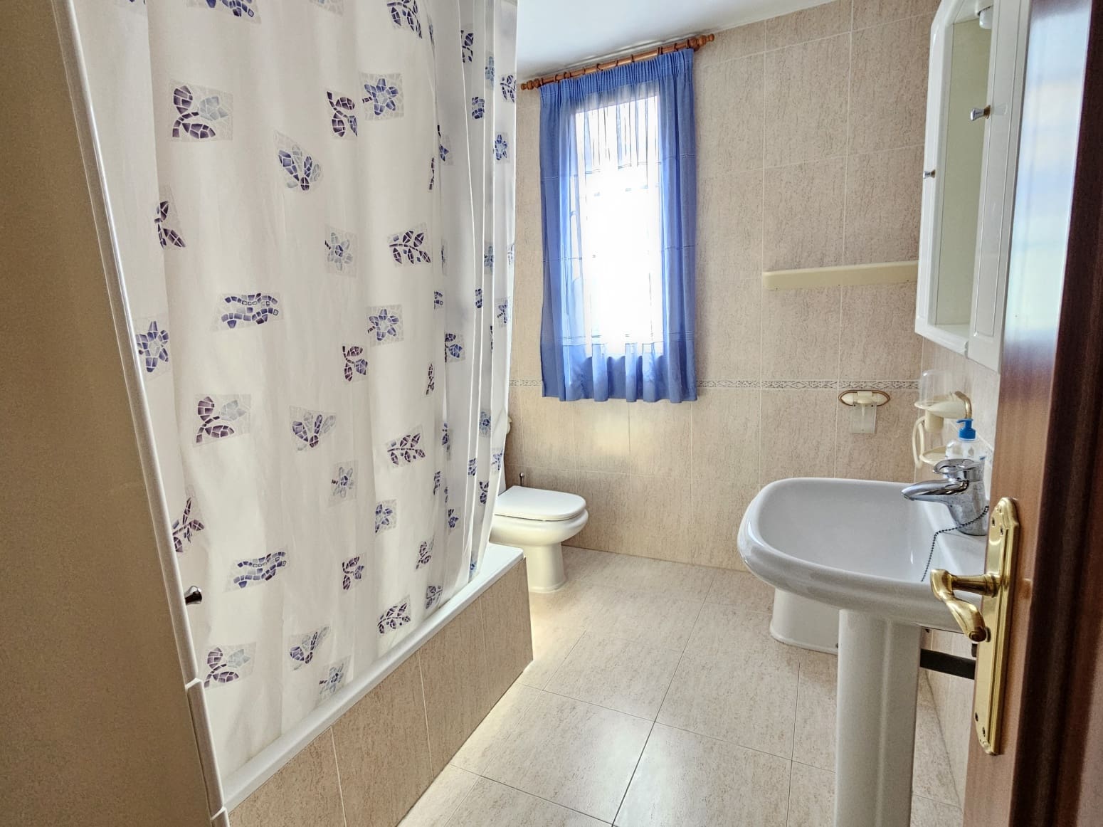 3 bedroom Villa for sale in San Miguel de Abona with garage - € 395,000 (Ref: 9614586)