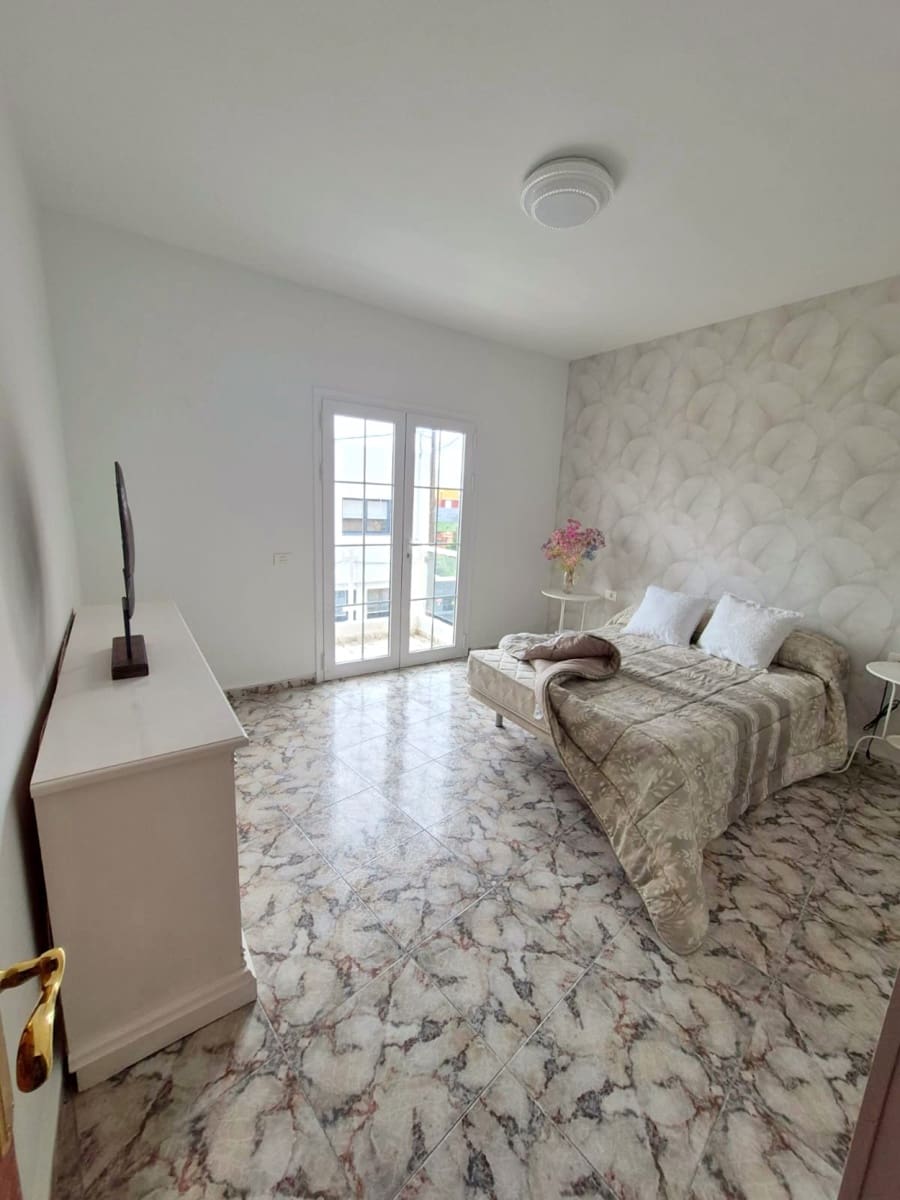 Piso de 5 habitaciones en San Cristóbal de La Laguna en venta - 425.000 € (Ref: 9729475)