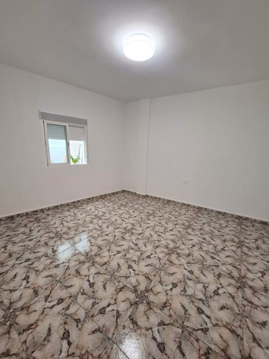 Piso de 5 habitaciones en San Cristóbal de La Laguna en venta - 425.000 € (Ref: 9729475)