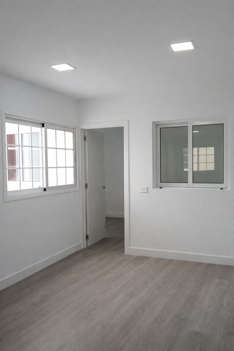 2 bedroom Flat for sale in San Cristobal de La Laguna - € 445,000 (Ref: 9733409)