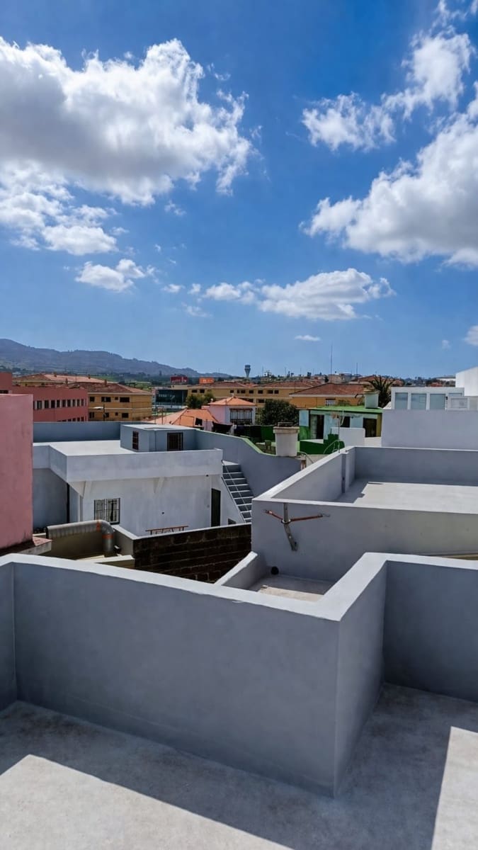 2 bedroom Flat for sale in San Cristobal de La Laguna - € 445,000 (Ref: 9733409)