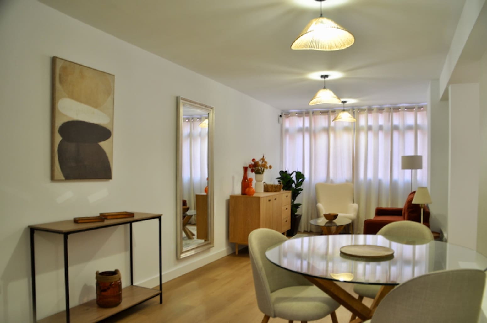 2 bedroom Flat for rent in Santa Cruz de Tenerife - € 950 (Ref: 9746813)