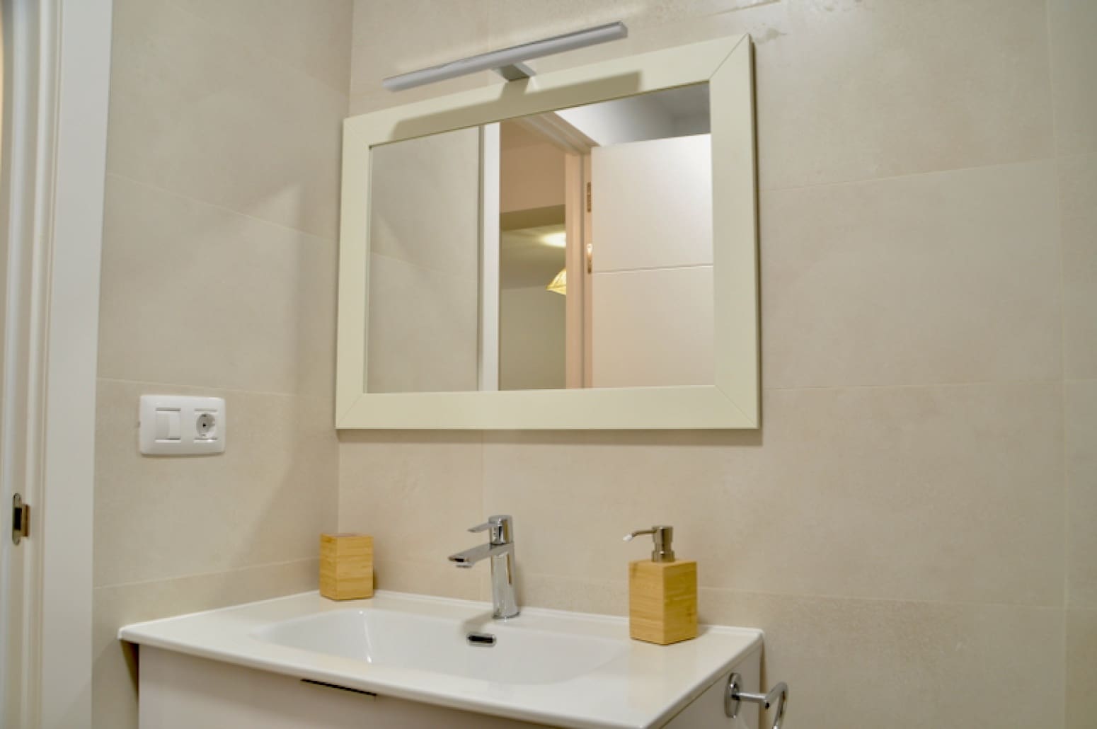 2 bedroom Flat for rent in Santa Cruz de Tenerife - € 950 (Ref: 9746813)